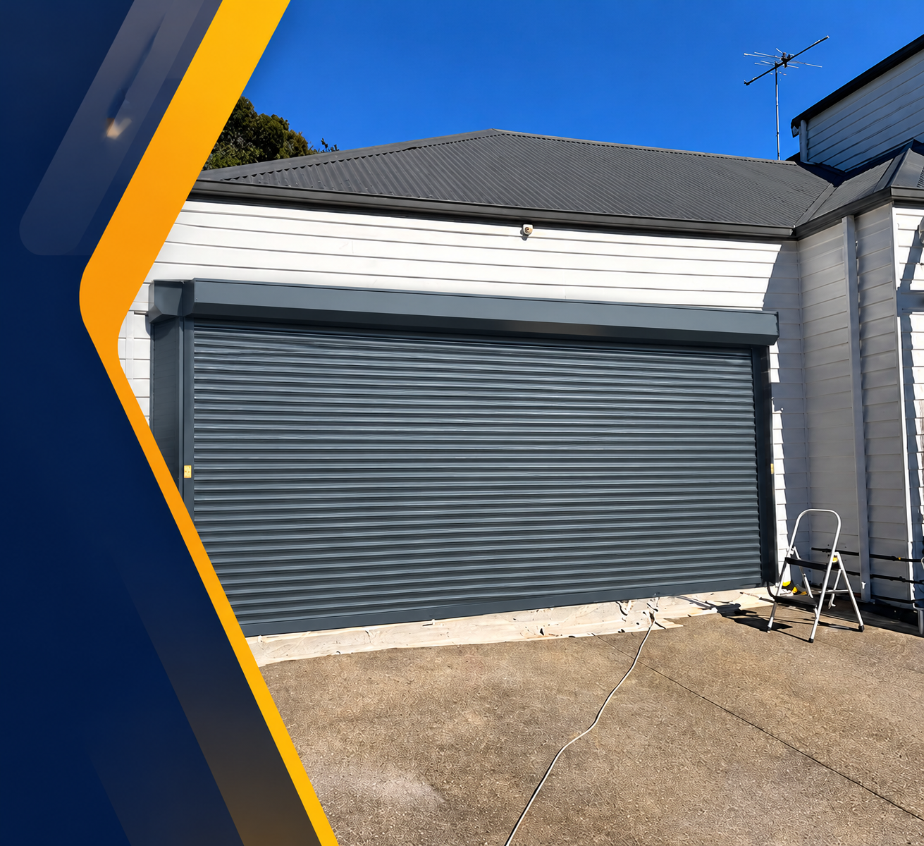 Modern security roller garage door