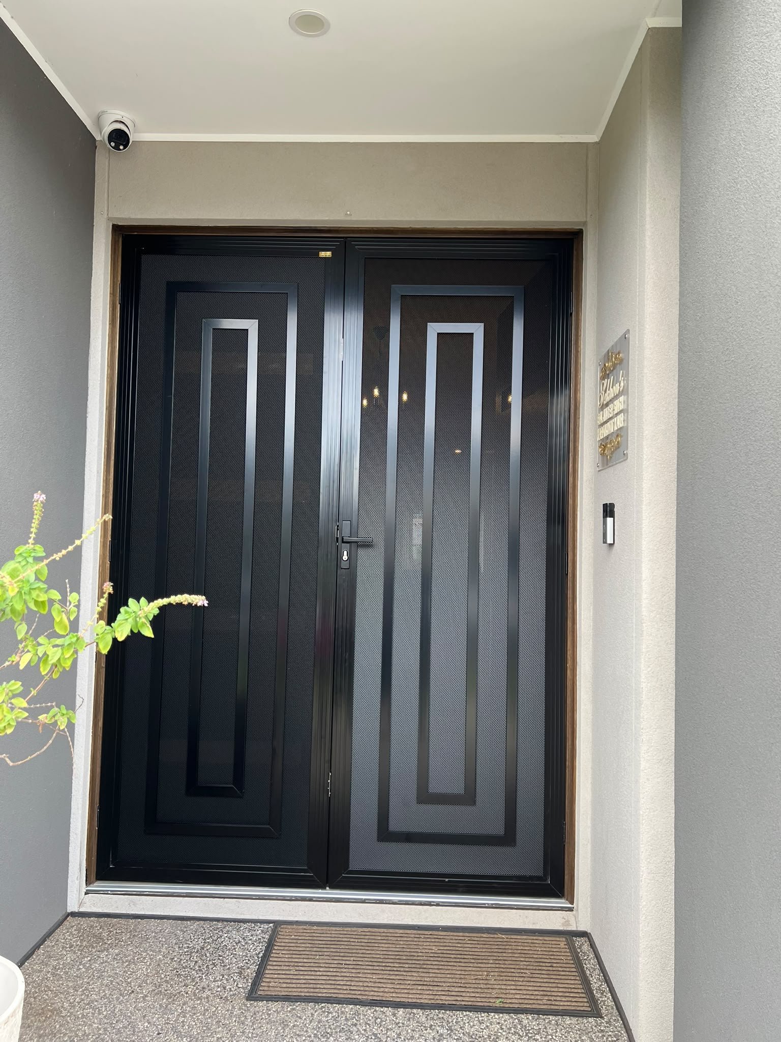 Plantation shutters